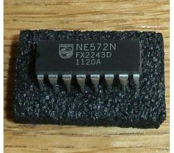 NE 572 N ( Programmable analog compandor )